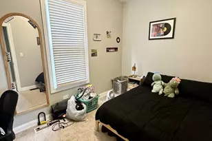 3258 N Ridgeway Ave, Chicago, IL 60618 - Photo 9