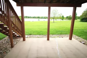 25 Oak Park Rd, Bloomington, IL 61701 - Photo 23