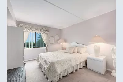 6340 Americana Drive #310, Willowbrook, IL 60527 - Photo 13