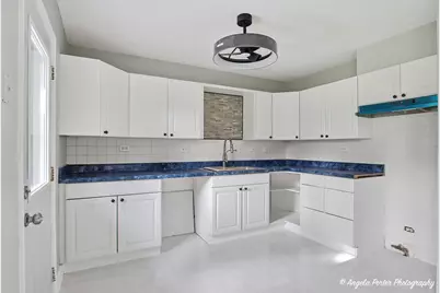 410 Willow Road, Wauconda, IL 60084 - Photo 9
