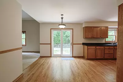 3191 Village Green Drive, Aurora, IL 60504 - Photo 13