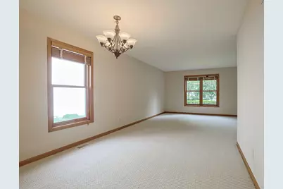 3191 Village Green Drive, Aurora, IL 60504 - Photo 7