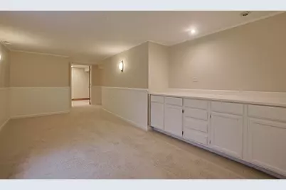 3191 Village Green Drive, Aurora, IL 60504 - Photo 37
