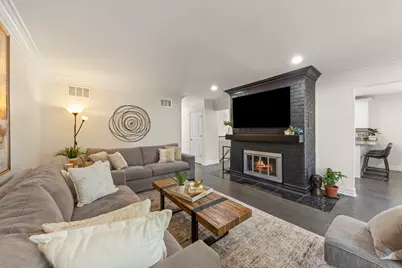 648 S Main Street, Naperville, IL 60540 - Photo 5