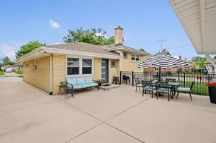 1401 Forest Rd, La Grange Park, IL 60526 - Photo 25