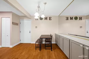 820 N Lakeside Dr, Vernon Hills, IL 60061 - Photo 9