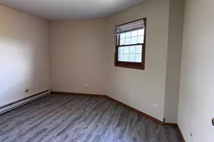 330 Leah Ln, Woodstock, IL 60098 - Photo 7
