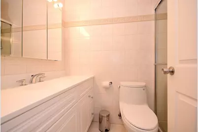 211 E Ohio Street #2721, Chicago, IL 60611 - Photo 19