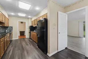 410 Flossmoor Ave, Waukegan, IL 60085 - Photo 5