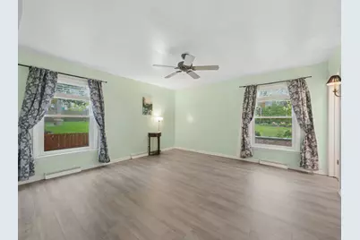 410 Flossmoor Avenue, Waukegan, IL 60085 - Photo 9