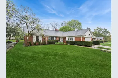 410 Flossmoor Avenue, Waukegan, IL 60085 - Photo 1