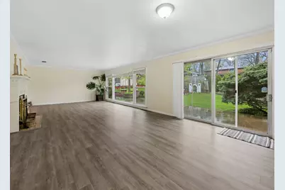 410 Flossmoor Avenue, Waukegan, IL 60085 - Photo 7
