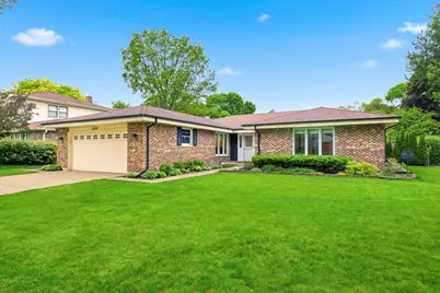 1132 S Fernandez Avenue, Arlington Heights, IL 60005 - Photo 1