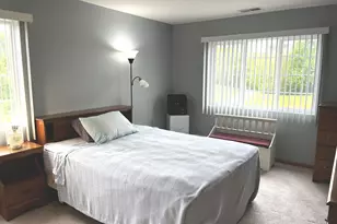 801 N McLean Blvd, Elgin, IL 60123 - Photo 5