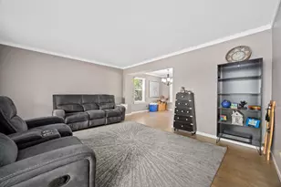 2 Buckboard Ct, Bolingbrook, IL 60490 - Photo 11