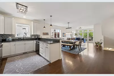 5617 W Lawrence Avenue #1, Chicago, IL 60630 - Photo 13