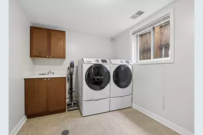 5617 W Lawrence Avenue #1, Chicago, IL 60630 - Photo 35