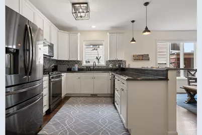 5617 W Lawrence Avenue #1, Chicago, IL 60630 - Photo 11