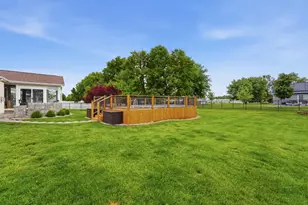 1629 Golfview Ct, Erie, IL 61250 - Photo 7