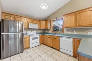 1629 Golfview Ct, Erie, IL 61250 - Photo 13
