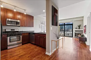 657 W Fulton St, Chicago, IL 60661 - Photo 3