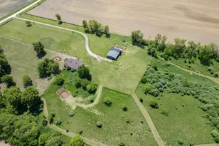 1042 290th St, Viola, IL 61275 - Photo 35