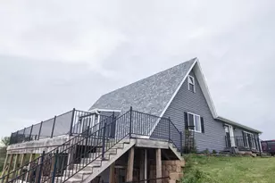 1042 290th St, Viola, IL 61275 - Photo 5