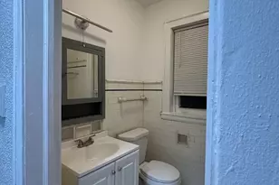 7655 S Yates Blvd, Chicago, IL 60649 - Photo 9
