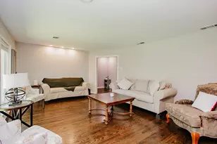 29W625 Hawthorne Ln, West Chicago, IL 60185 - Photo 13