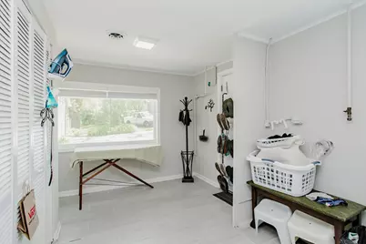 29W625 Hawthorne Lane, West Chicago, IL 60185 - Photo 33