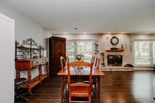 29W625 Hawthorne Ln, West Chicago, IL 60185 - Photo 17