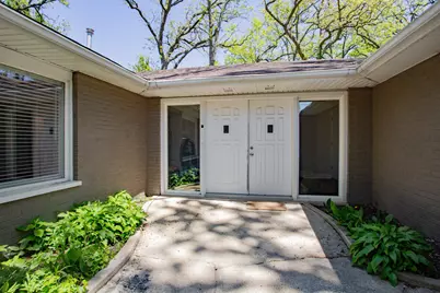 29W625 Hawthorne Lane, West Chicago, IL 60185 - Photo 3