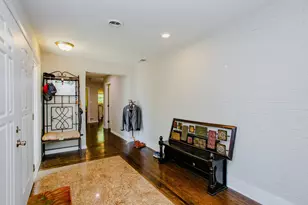 29W625 Hawthorne Ln, West Chicago, IL 60185 - Photo 11