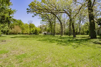 29W625 Hawthorne Lane, West Chicago, IL 60185 - Photo 7