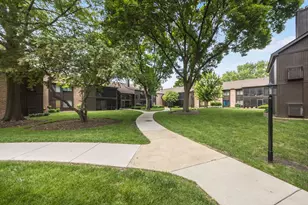 740 Saint Andrews Ln, Crystal Lake, IL 60014 - Photo 17