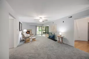 740 Saint Andrews Ln, Crystal Lake, IL 60014 - Photo 3