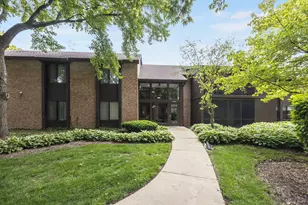 740 Saint Andrews Ln, Crystal Lake, IL 60014 - Photo 1