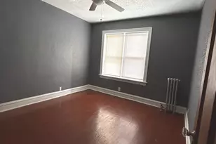 7655 S Yates Blvd, Chicago, IL 60649 - Photo 9