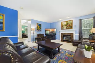680 N Silver Leaf Ln, Round Lake, IL 60073 - Photo 7