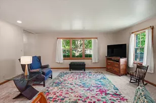 1910 Augusta Dr, Champaign, IL 61821 - Photo 9