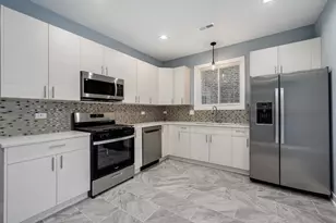 3031 W Warren Blvd, Chicago, IL 60612 - Photo 5