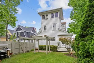 379 Seminary Ave, Aurora, IL 60505 - Photo 31