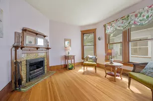 379 Seminary Ave, Aurora, IL 60505 - Photo 9