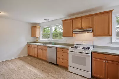 379 Seminary Avenue, Aurora, IL 60505 - Photo 13