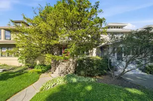 704 Clarence Ave, Oak Park, IL 60304 - Photo 1