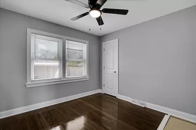 9709 S Avalon Avenue, Chicago, IL 60628 - Photo 17