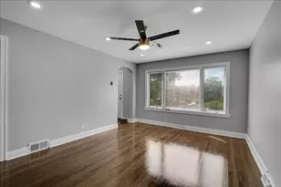 9709 S Avalon Ave, Chicago, IL 60628 - Photo 3
