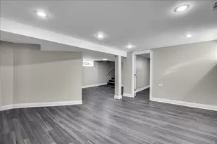 9709 S Avalon Ave, Chicago, IL 60628 - Photo 11