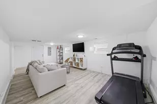 6126 W Roscoe St, Chicago, IL 60634 - Photo 27