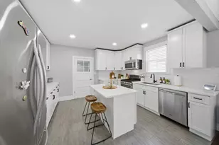 6126 W Roscoe St, Chicago, IL 60634 - Photo 9